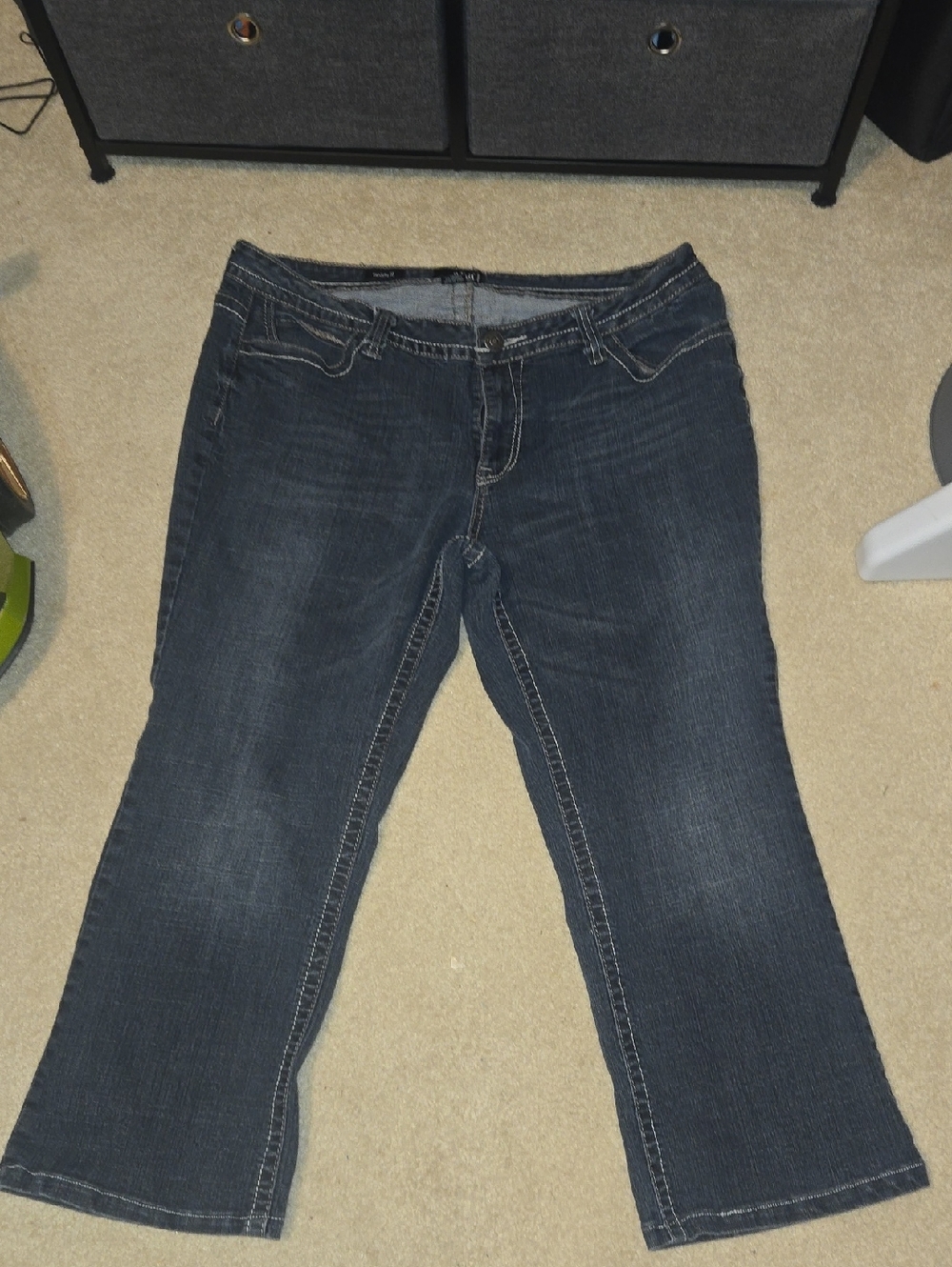 A.n.a Modern Fit Size 20W Dark Wash Blue Jeans - Classic Straight Cut